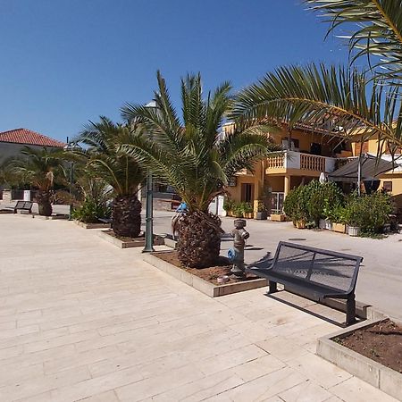 Luxury Apartment By The Sea With Private Whirlpool And Terrace 50M2 Posedarje Exterior photo