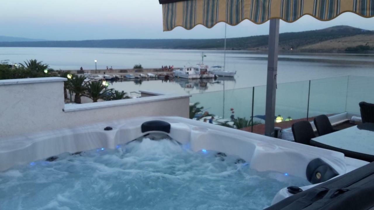 Luxury Apartment By The Sea With Private Whirlpool And Terrace 50M2 Posedarje Exterior photo